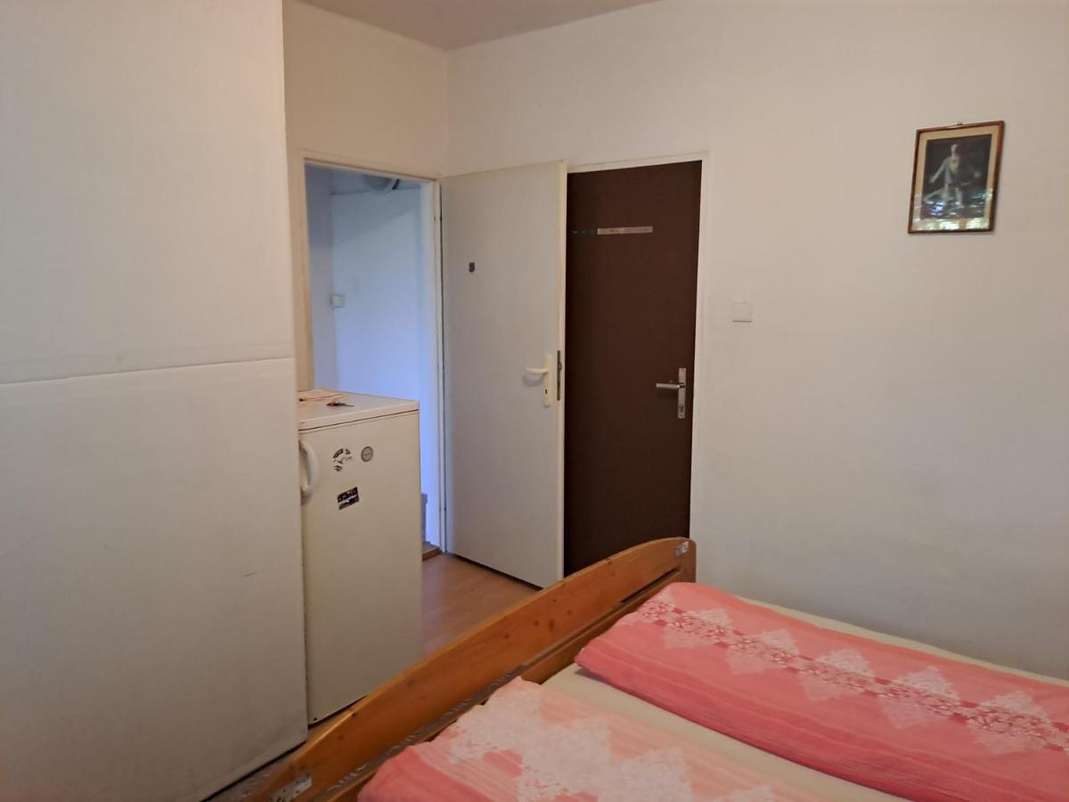 אולומוץ Apartman Na Jizni מראה חיצוני תמונה
